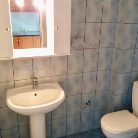 Ionian Bay كيبارو